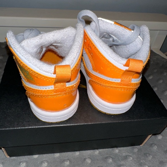 NWT Nike Air force sneakers baby size 4 - Picture 3 of 4